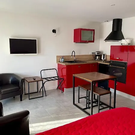 Romarine Guest house *
